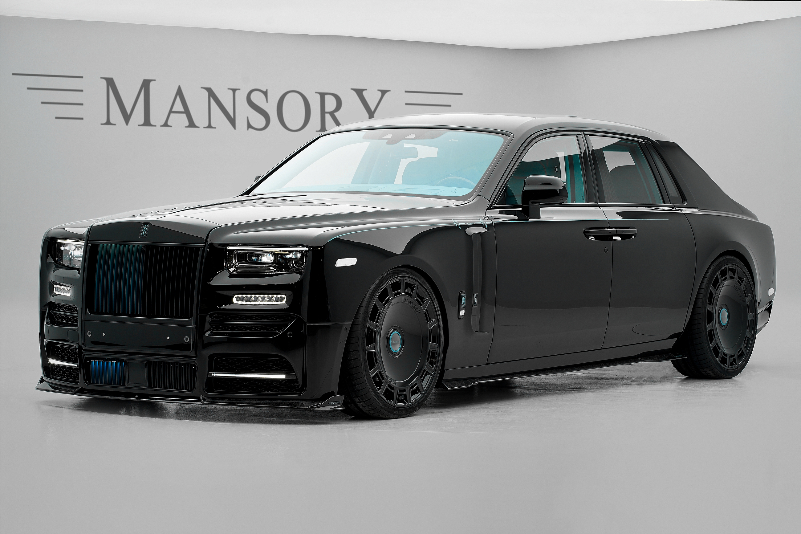 Rolls-Royce Phantom Black - Pulse Edition by MANSORY | Mansory